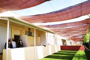 El ayuntamiento de Bormujos instala toldos en todos los colegios para garantizar las actividades al aire libre de los grupos burbuja