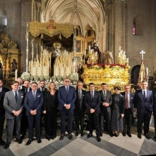 ASET realiza su tradicional ofrenda floral al Cristo de la Salud y Buen Viaje en el año de su centenario