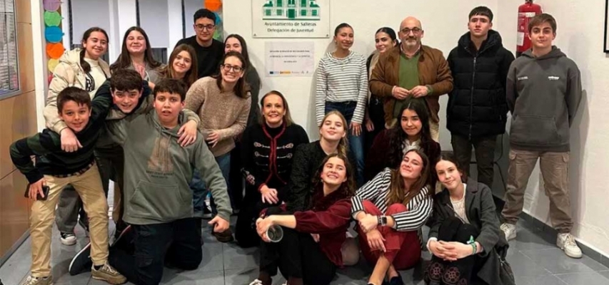 Más de 300 jóvenes de 12 a 17 años ya disfrutan del renovado Espacio Joven de Salteras