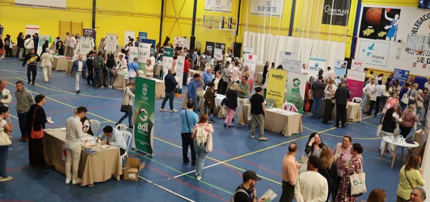 Gran éxito de la primera Feria de Empleo y Empresa de Gines, punto de  encuentro del mercado laboral del Aljarafe