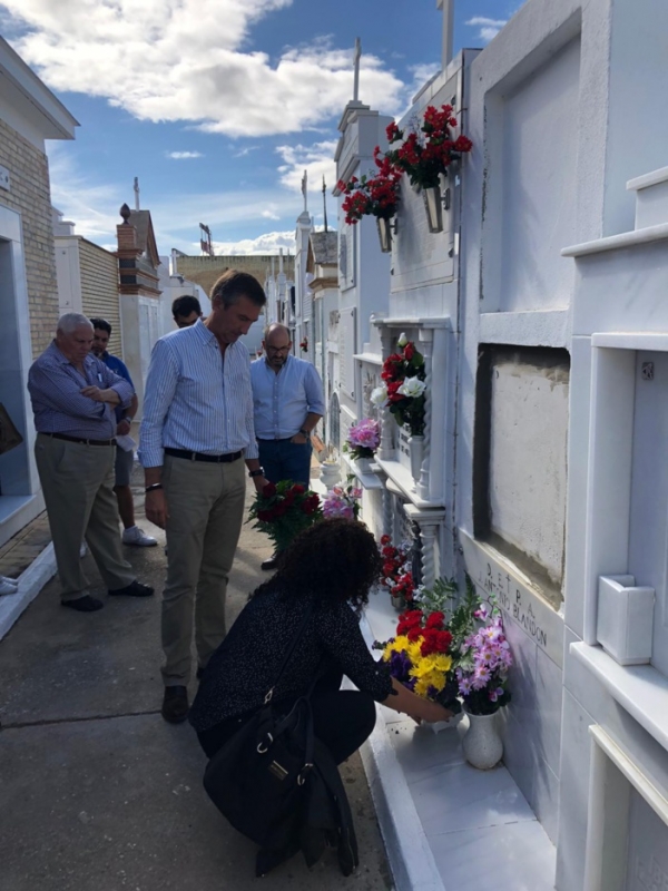 El Ayuntamiento de Salteras anuncia la finalizaci&oacute;n de la fase de excavaciones en la fosa com&uacute;n del Cementerio Municipal