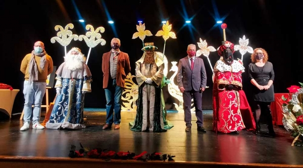 Los Magos de Oriente reciben su corona en Bormujos antes de su acampada