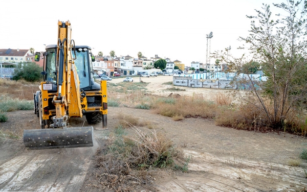 Mairena del Aljarafe inicia las obras del aparcamiento junto al Francisco Le&oacute;n