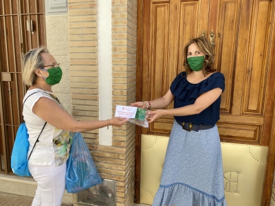 "Mascaras de Luz" reparte 100.000 mascarillas entre los vecinos y vecinas de Gines