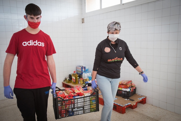 El Ayuntamiento de Mairena sigue garantizando el suministro de alimentos