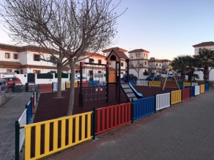 El Ayuntamiento de Olivares abre de nuevo la zona de juegos infantiles en la Plaza de Am&eacute;rica tras su remodelaci&oacute;n