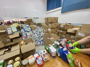 La 'Operaci&oacute;n Gines Suma' logra recoger m&aacute;s de 25.000 kilos de alimentos y casi 10.000 euros en cinco horas para las familias m&aacute;s afectadas por la crisis sanitaria