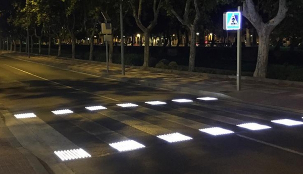 El Ayuntamiento de Tomares instalará pasos de cebra inteligentes