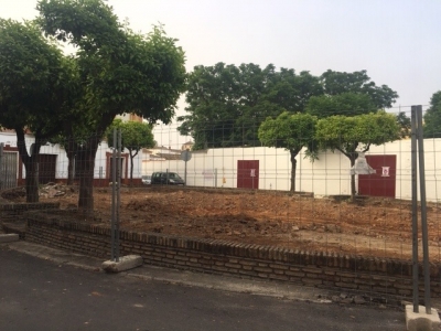 El ayuntamiento de Olivares comienza la ejecuci&oacute;n del proyecto de mejora de la Plaza Hilario Gonzalez