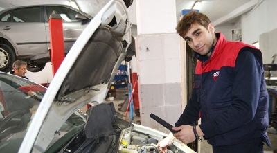 Talleres M&aacute;rquez cumple su primer aniversario