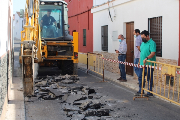 Comienzan las obras de mejora y acondicionamiento de la calle Manuel de Falla de Gines