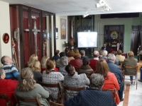 El historiador Juan Prieto analiz&oacute; en Castilleja la iconograf&iacute;a de la Virgen de la Soledad a lo largo del tiempo