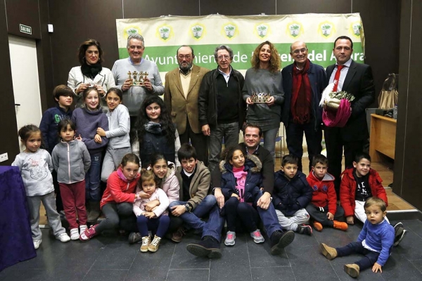 Los Reyes Magos de 2017 reciben sus coronas
