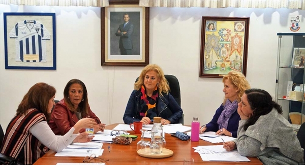 M&aacute;s de 2.000 personas participaron en actividades de concienciaci&oacute;n para luchar por la igualdad de g&eacute;nero en Castilleja de la Cuesta durante 2019