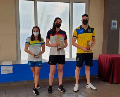 El Club Nataci&oacute;n Mairena recibi&oacute; el Trofeo de Subcampe&oacute;n del Trofeo FAN
