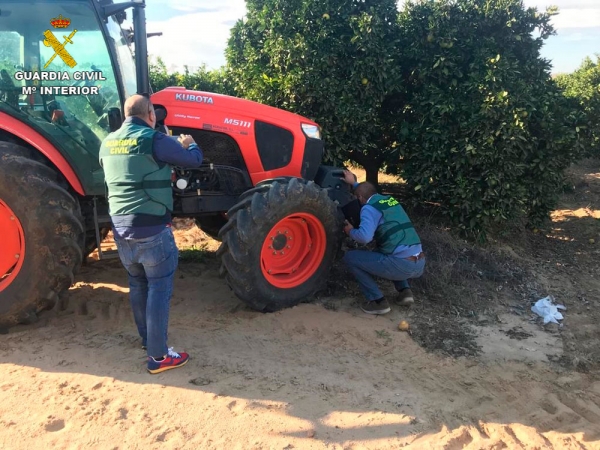 La Guardia Civil detiene a una persona  e investiga a otras dos por sustraer piezas esenciales de tractores agr&iacute;colas