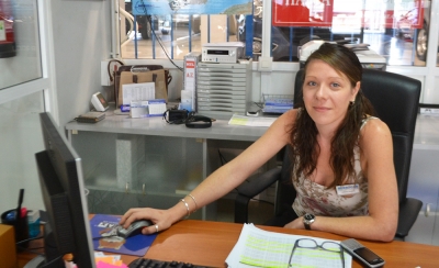 Lorena Mart&iacute;n convierte en profesi&oacute;n su pasi&oacute;n por el motor