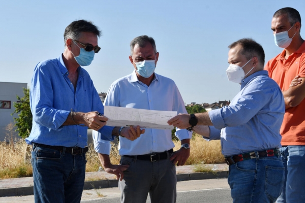 Tomares inicia los trabajos de construcci&oacute;n del primer punto limpio en el municipio