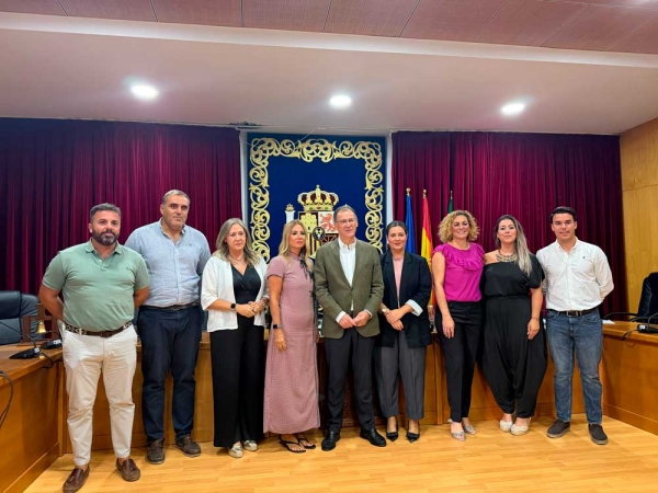 Pacto del Ayuntamiento de Burguillos junto a Ksac, septiembre 2026