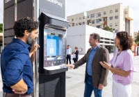 Mairena del Aljarafe, pionero en Espa&ntilde;a en ofrecer cabinas con wifi, carga de m&oacute;viles y llamadas gratuitas