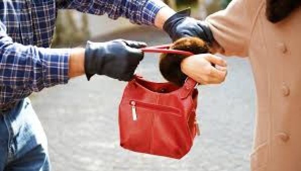 Un vecino de Bormujos detenido por robar y causarle lesiones a una anciana