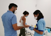 Bormujos realiza test a los 350 docentes de sus centros educativos