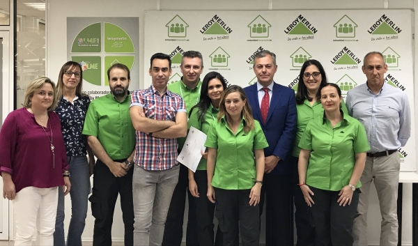 Nueve tomare&ntilde;os han terminado las pr&aacute;cticas no laborables del curso de gesti&oacute;n de ventas de Leroy Melin