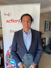 El coach sevillano José Luis González vuelve a liderar los premios internacionales Action Coach por su gestión empresarial