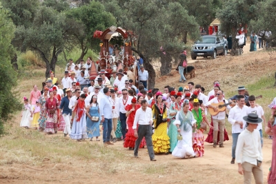 Tomares vive una jornada hist&oacute;rica con la Romer&iacute;a de San Sebasti&aacute;n