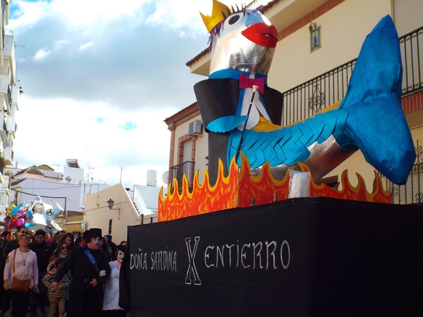 El Entierro de la Sardina de Gines  traslada este s&aacute;bado su jornada de convivencia al Pinar de San Gin&eacute;s