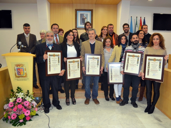 Le&oacute;n Carri&oacute;n recibe el t&iacute;tulo de marinero ilustre en su localidad natal