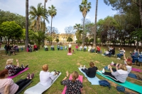Mairena del Aljarafe ofrece nuevas clases de yoga para mayores