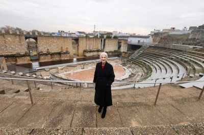 La Consejería de Cultura aborda la reconstrucción del frente escénico del Teatro Romano de Itálica