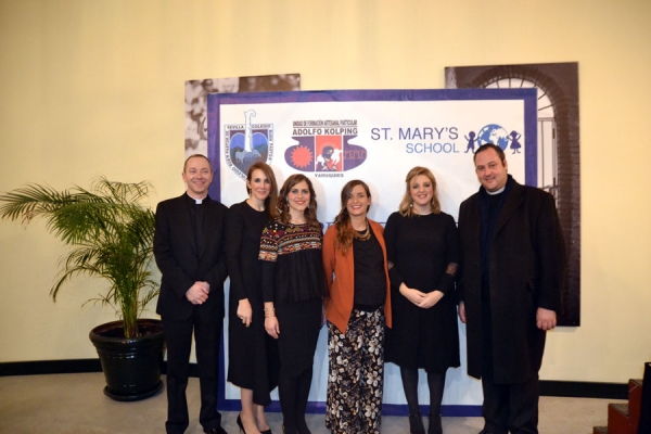 St. Mary&rsquo;s School y Buen Pastor recaudan fondos para ense&ntilde;ar en Ecuador con la VII Cena Solidaria