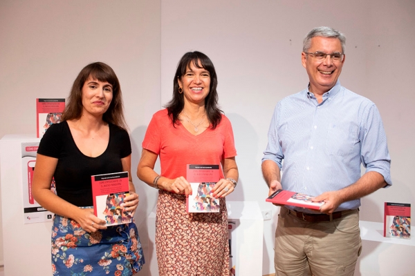 Calurosa acogida en Sevilla al libro de la periodista Mónica Niño &quot;Cómo empoderarse en el nuevo paradigma&quot;