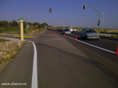 El ayuntamiento de Olivares solicita al servicio de carreteras una mejor accesibilidad a la urbanizaci&oacute;n "Los vinos"