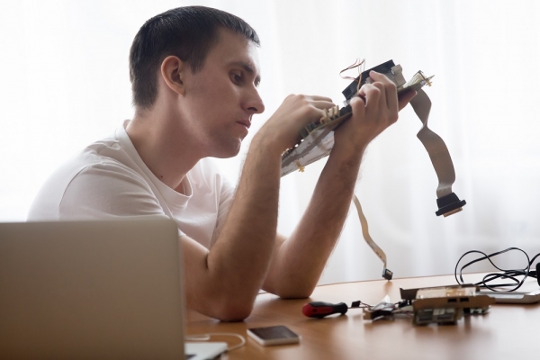 C&oacute;mo elegir el mejor servicio t&eacute;cnico de reparaci&oacute;n de ordenadores a domicilio