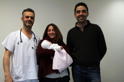 Dada de alta la beb&eacute; que pes&oacute; al nacer 690 gramos  en el Hospital Nisa Sevilla Aljarafe