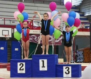 La alumna Isabel Mu&ntilde;oz P&eacute;rez gana la medalla de Oro en Barra de equilibrio