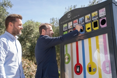 Mairena contin&uacute;a ampliando los servicios de limpieza