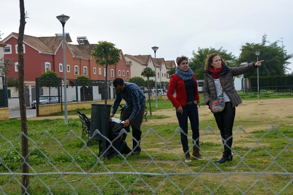 Benacaz&oacute;n trabaja en la puesta a punto de sus zonas verdes