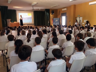 Los alumnos de St.Mary&acute;s School eligen masivamente ayudar al pueblo mexicano con sus ahorros