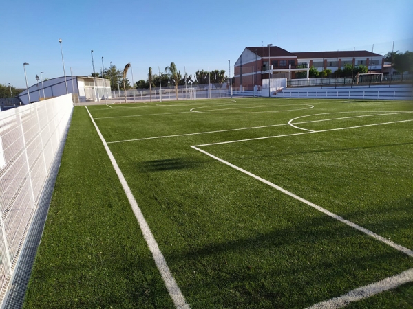 El Ayuntamiento de Olivares abre al p&uacute;blico las nuevas pistas de tenis y f&uacute;tbol 7 en el Polideportivo Municipal