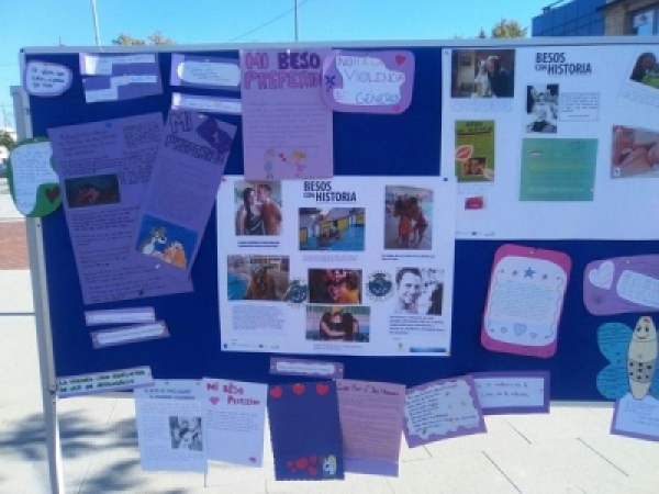 El Club Nataci&oacute;n Mairena participa en la Campa&ntilde;a del Ayuntamiento de Mairena en el D&iacute;a Internacional contra la Violencia de G&eacute;nero