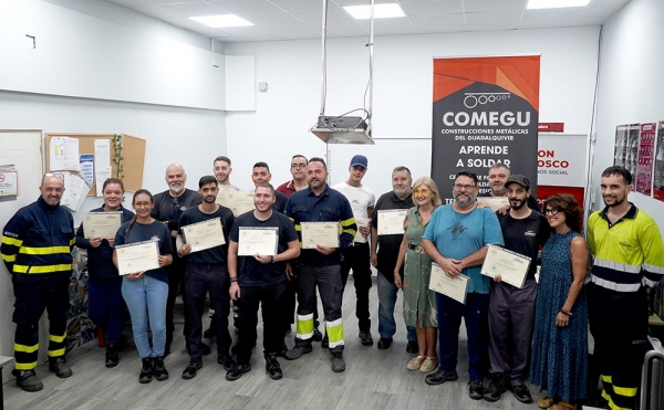 COMEGU forma a m&aacute;s de un centenar de alumnos en el oficio de la soldadura durante 2024