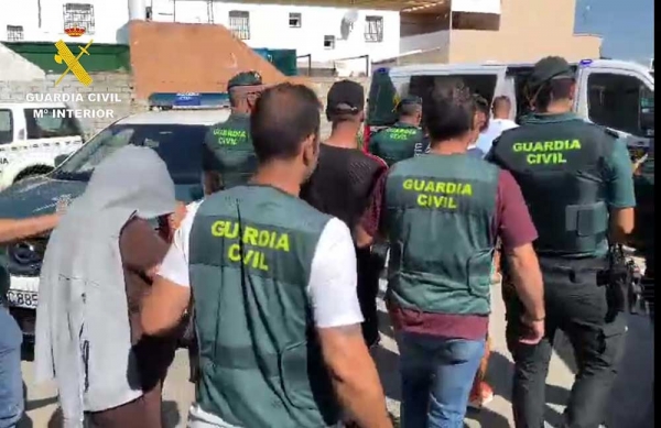 Siete detenidos por el asalto a viviendas durante la protesta por un homicidio en el Poblado Alfonso XIII de Isla Mayor