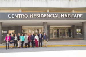 Villalobos visita las instalaciones del Hospital Nisa y geri&aacute;trico Habitare en Castilleja de la Cuesta