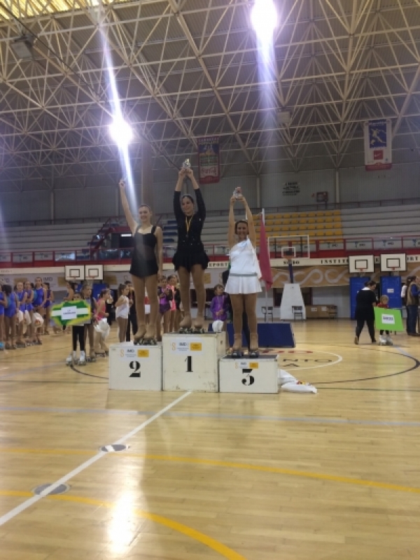 El Club Pat&iacute;n Espartinas arrasa en la categor&iacute;a Adultos en el Trofeo Internacional Loreto