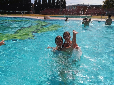 Comienza la temporada de piscina en Mairena